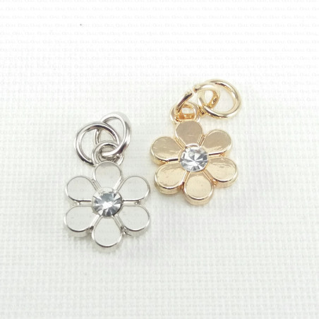 Decorative flower pendant no. 823