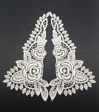 White and ecru guipure applique, no. 1640