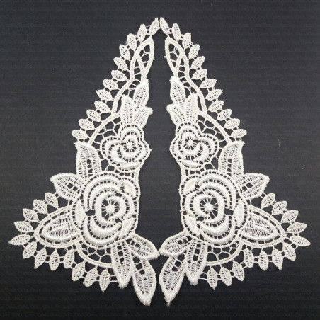 White and ecru guipure applique, no. 1640