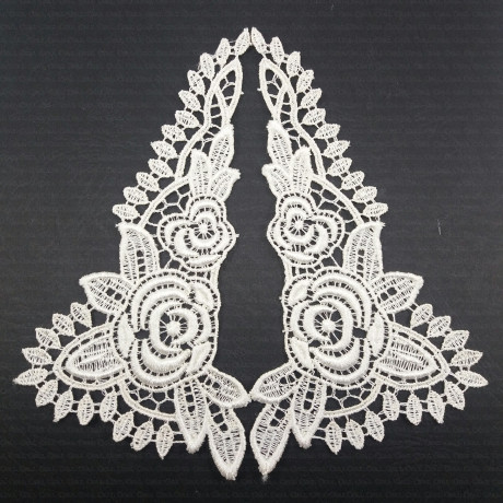 White and ecru guipure applique, no. 1640