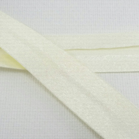 Pressed satin trimming, colour 03