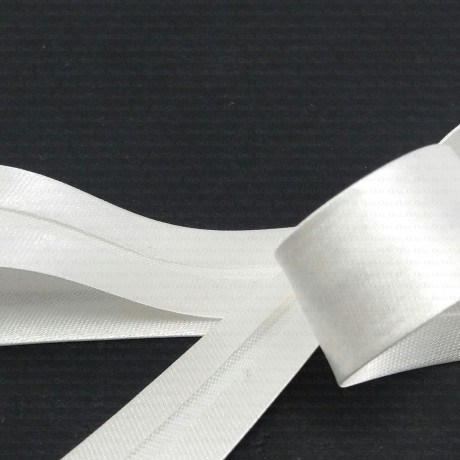 Lamówka atłasowa zaprasowana ,kol 06