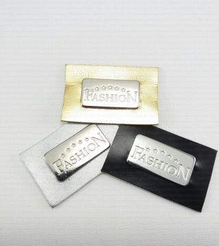 Skórka z blaszką nr: 1726