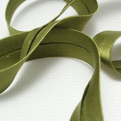 Lamówka atłasowa zaprasowana kol,97