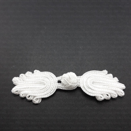 Szamerunek-fastening white and black, 2009