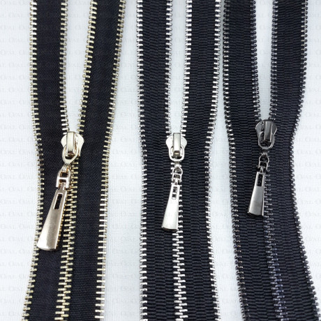 Metal zips, separating 60 cm no. 2131