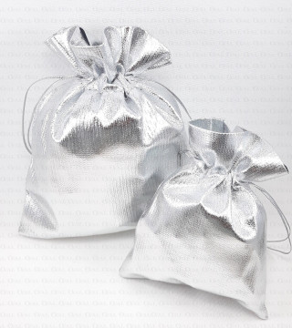 Metallic silver gift bags 2147