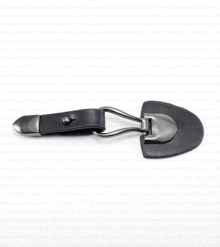 Fastening with 100mm leather piece no. 787