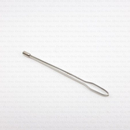 Cord, elastic and ribbon threader – a practical sewing tool