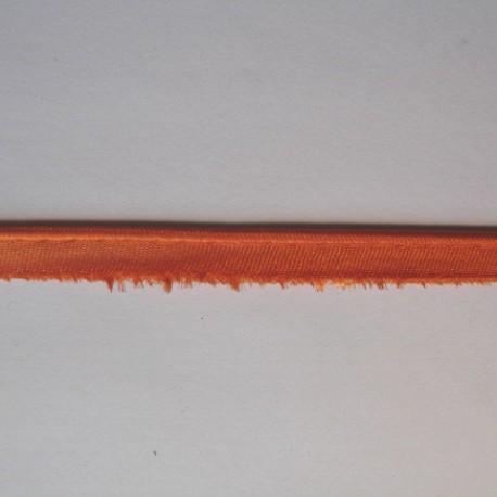 Lamówka ze sznurkiem 20mm 5 m.b. - 681