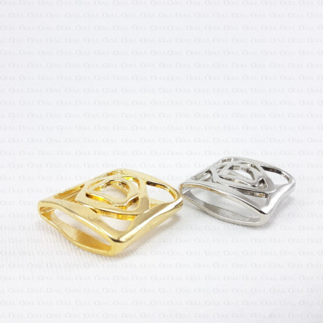 Gold, silver eyelet no. 1031