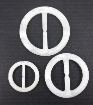 Plastic clip no. 1490