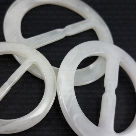 Plastic clip no. 1490