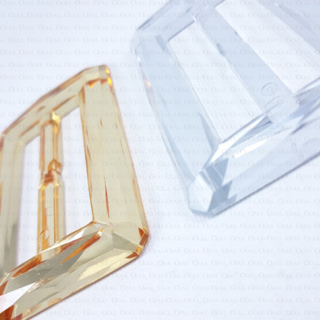 Decorative glass peg no. 1564