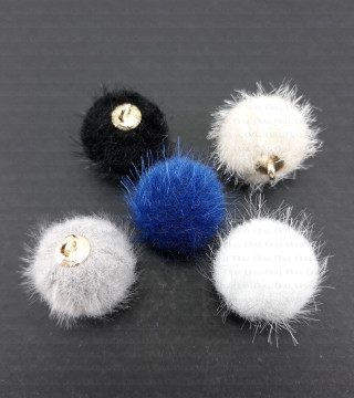 Pendant - pompom 15mm / 1 piece or 10 pieces 2361