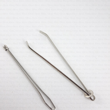 Cord, elastic and tape threader – a practical sewing tool