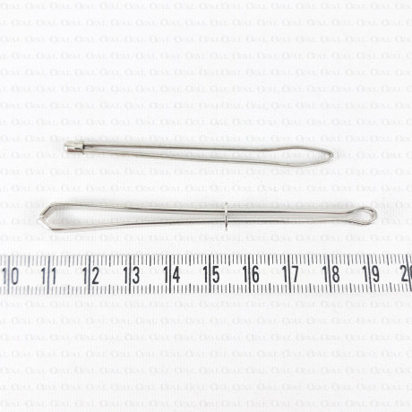 Cord, elastic and tape threader – a practical sewing tool