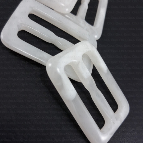 Plastic buckle 30mm 2399