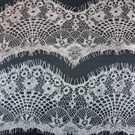 White and salmon lace 90mm Pack 3m 2405