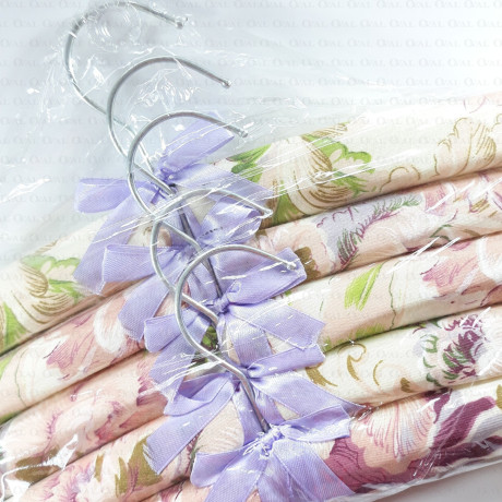 Satin-soft hangers 2448