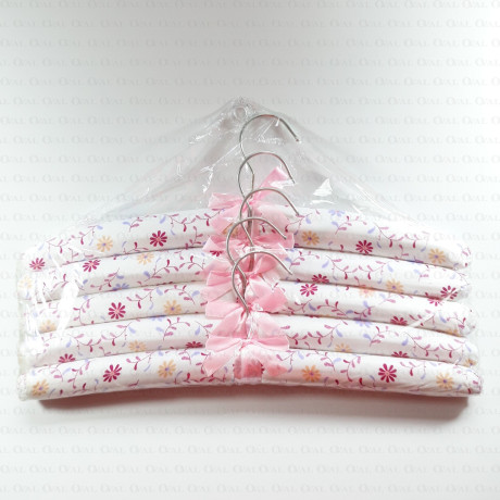 Satin hangers – soft, 5 pcs 2449