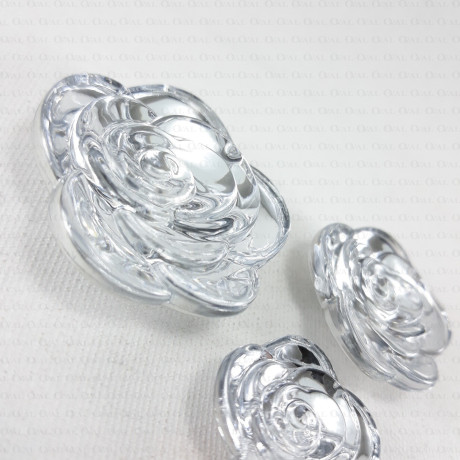 Plastic button Various sizes no. 936