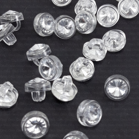 Plastic button with 8mm stone 709