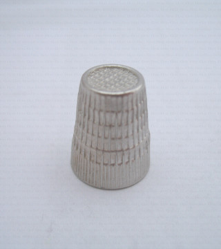 Metal thimble