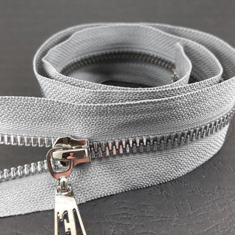 Decorative 60 cm separating zips 1923