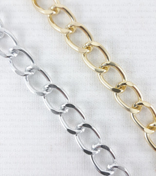 Necklace 15.5 gold, silver 2510