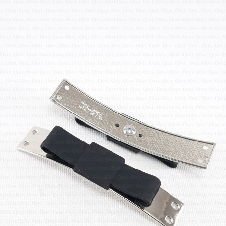 plate with a bow, decorative plate, ornamental plate