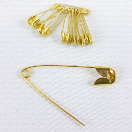 Gold safety pins 12 pcs. Assorted sizes 11