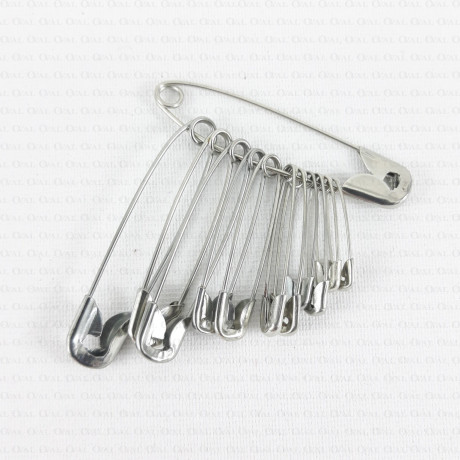 Silver safety pins 12 pcs. 10