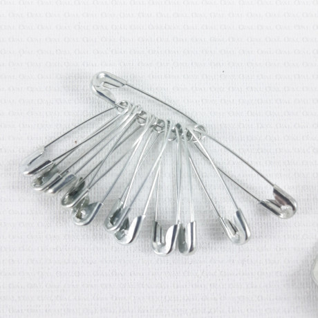 Silver safety pins 12 pcs. Assorted sizes 12