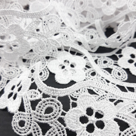 Guipure lace 30mm, 9m pack 1900