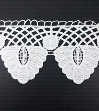 Guipure lace 1 running metre No. 810