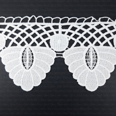 Guipure lace 1 running metre No. 810