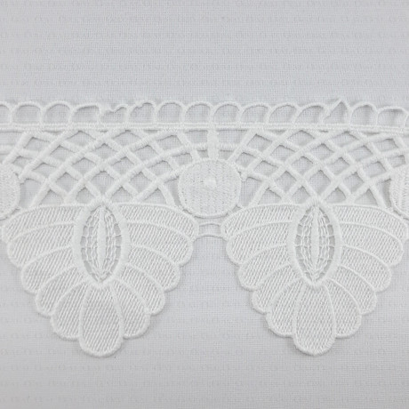 Guipure lace 1 running metre No. 810