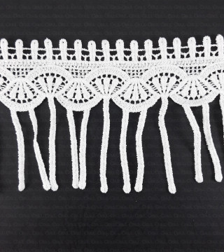 Guipure lace 1 running metre No: 811